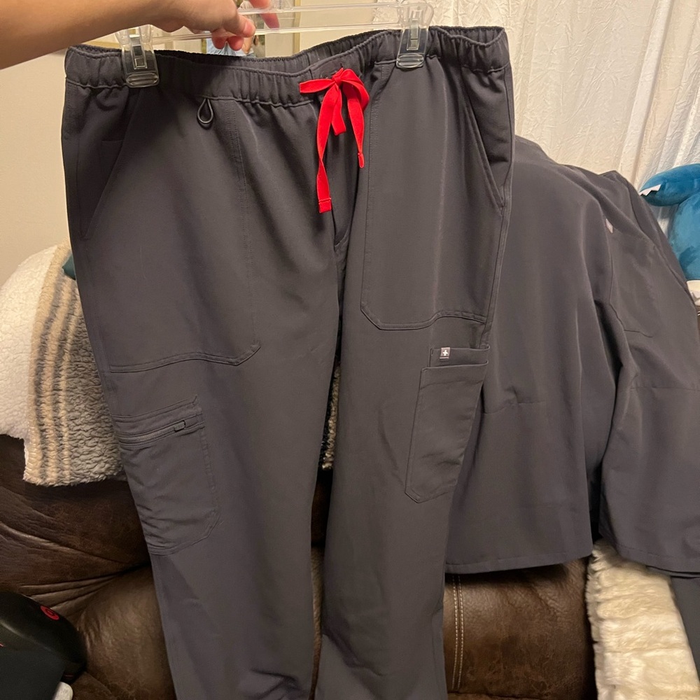 FIGS Men’s Cairo Scrub Pants XL